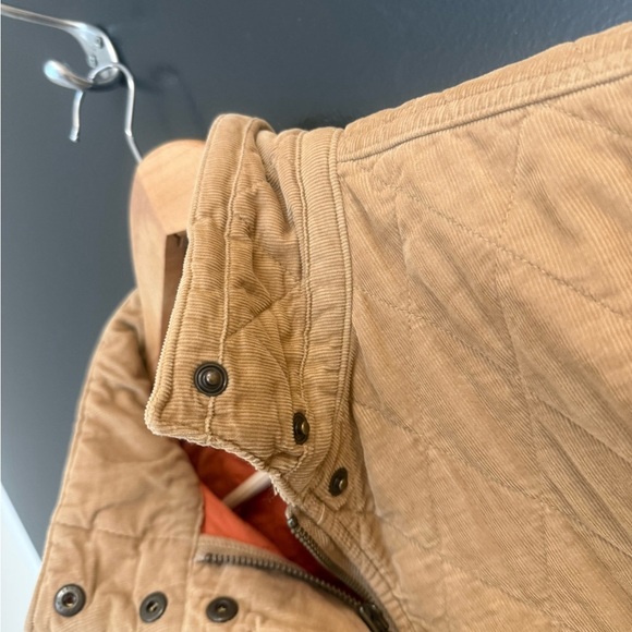 Eddie Bauer L quilted corduroy barn coat in EUC - Picture 2 of 16